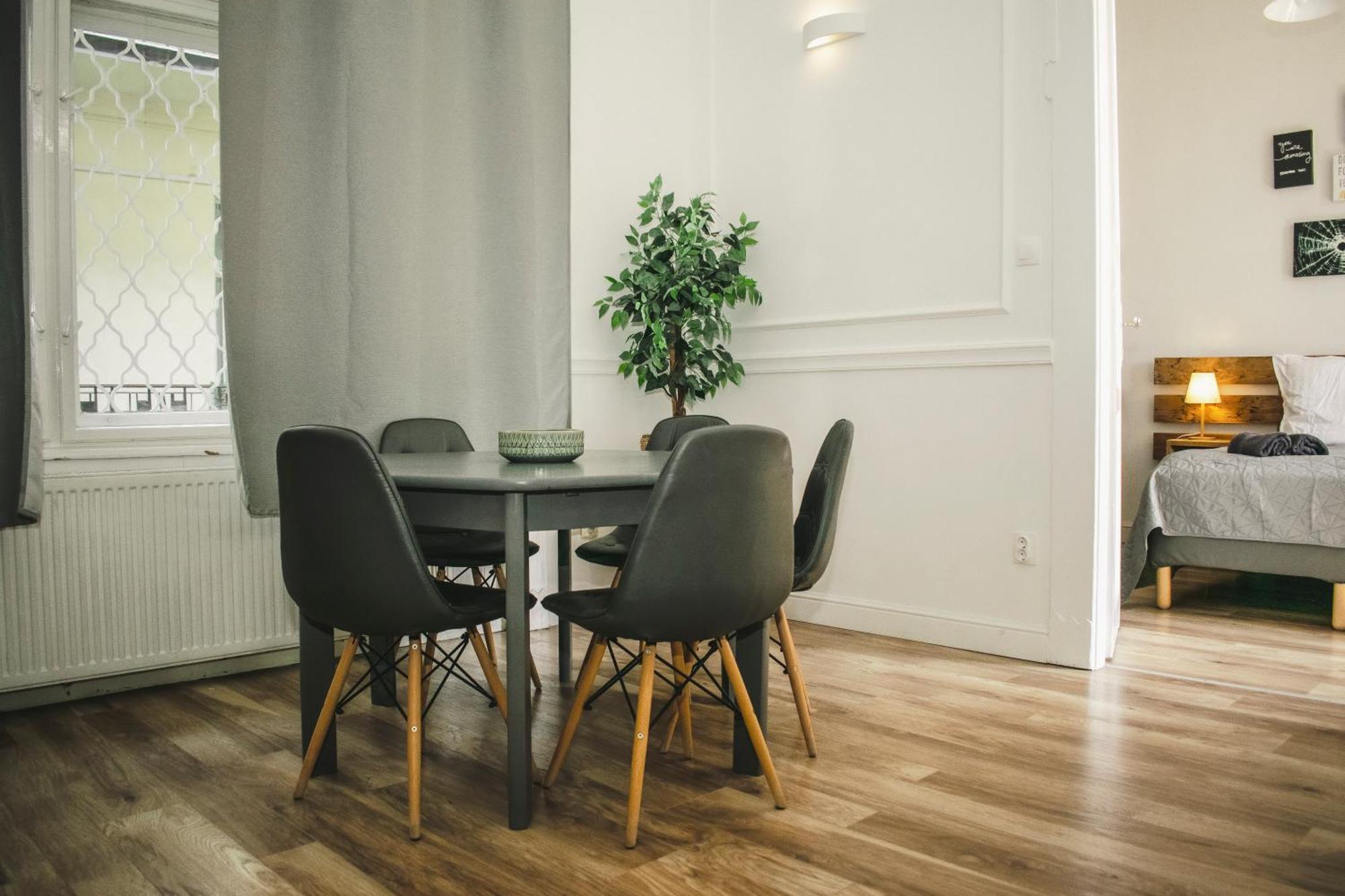 3 Room Apartment In The Beautiful Street Budapešť Exteriér fotografie