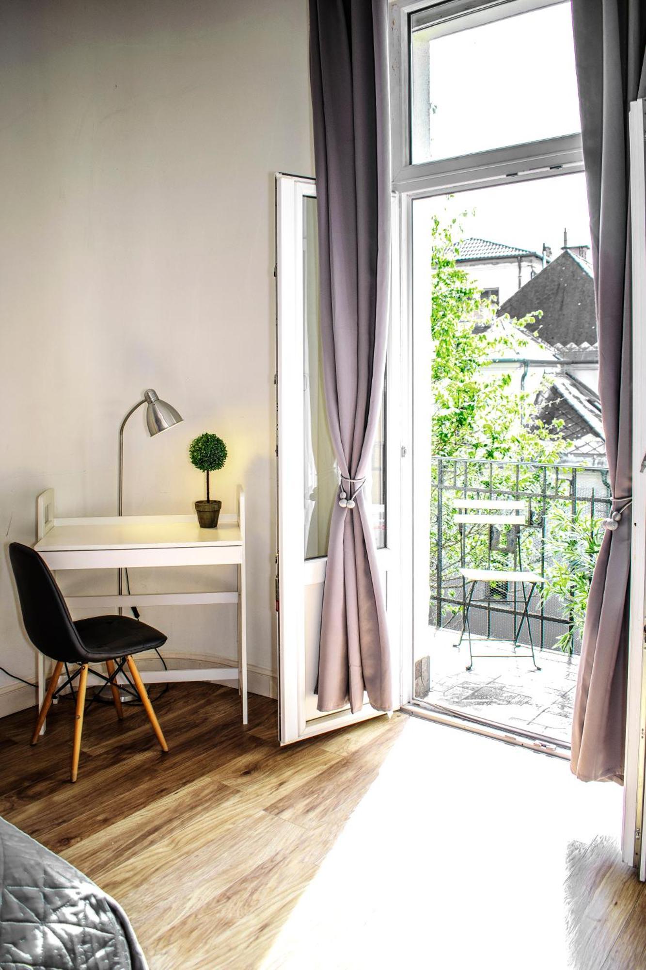 3 Room Apartment In The Beautiful Street Budapešť Exteriér fotografie