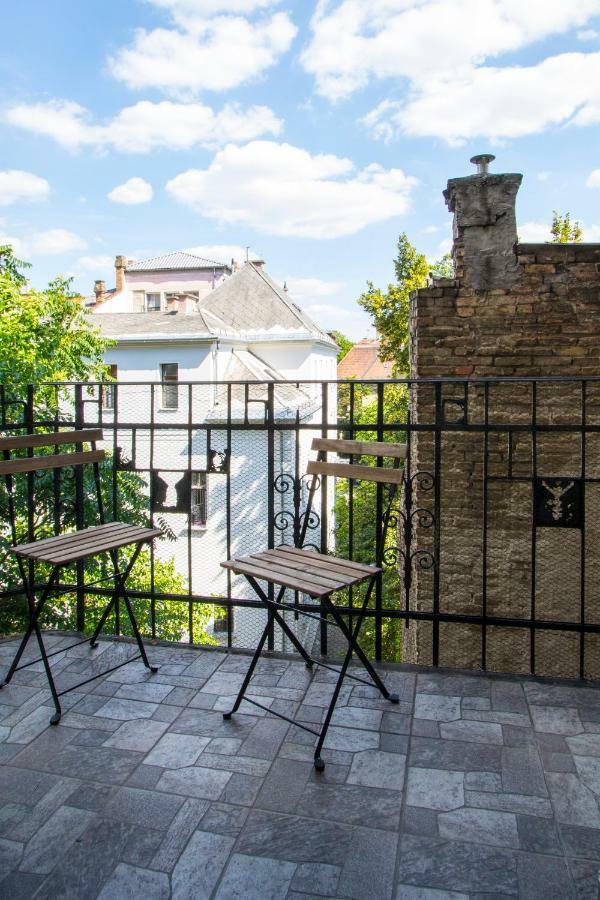 3 Room Apartment In The Beautiful Street Budapešť Exteriér fotografie