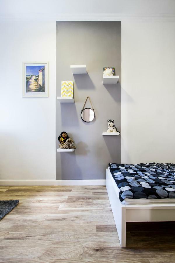 3 Room Apartment In The Beautiful Street Budapešť Exteriér fotografie